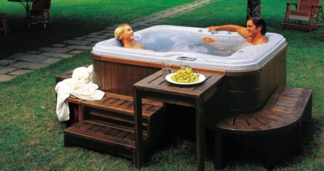 minipiscina-Jacuzzi-evento1-720×380