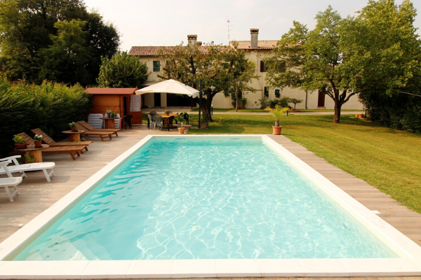 interrata aquazzura